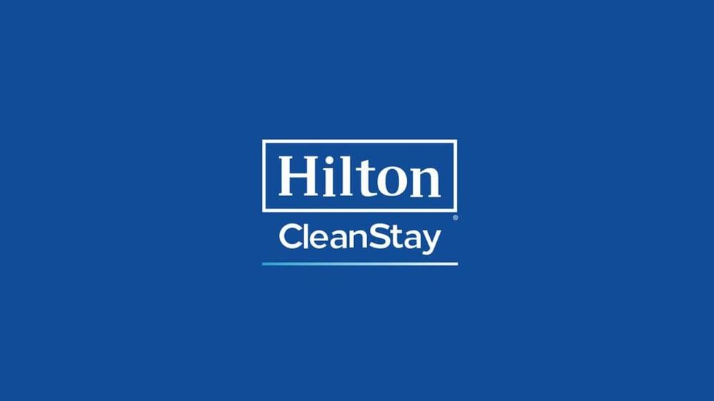 Hampton Inn & Suites Denton Ngoại thất bức ảnh