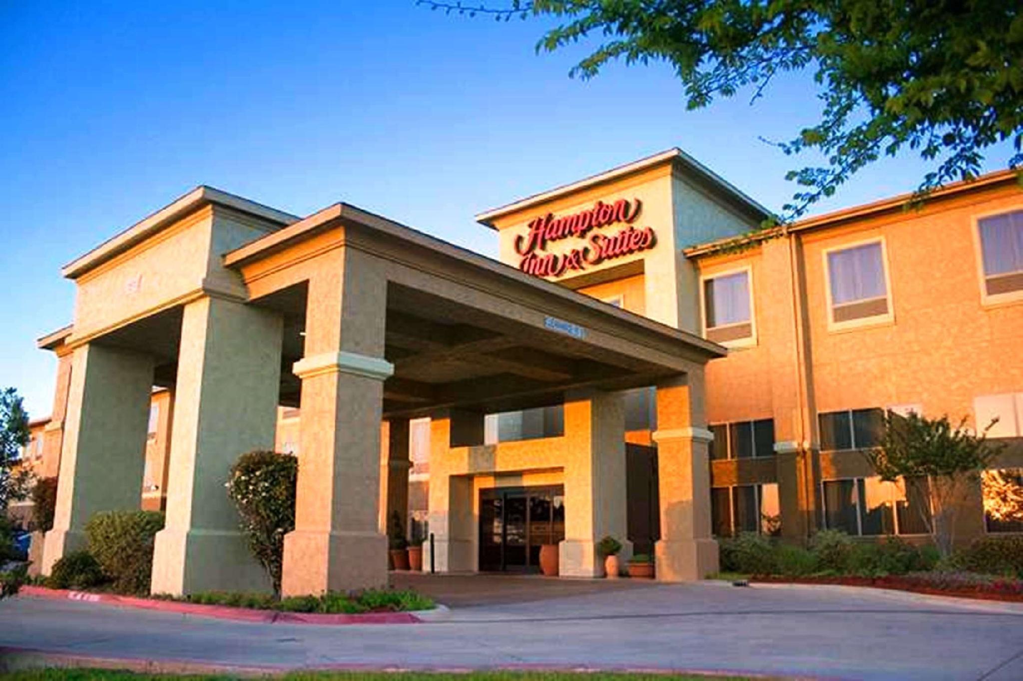 Hampton Inn & Suites Denton Ngoại thất bức ảnh