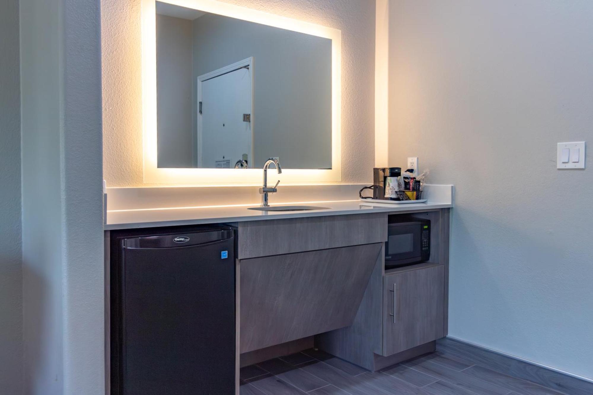 Hampton Inn & Suites Denton Ngoại thất bức ảnh