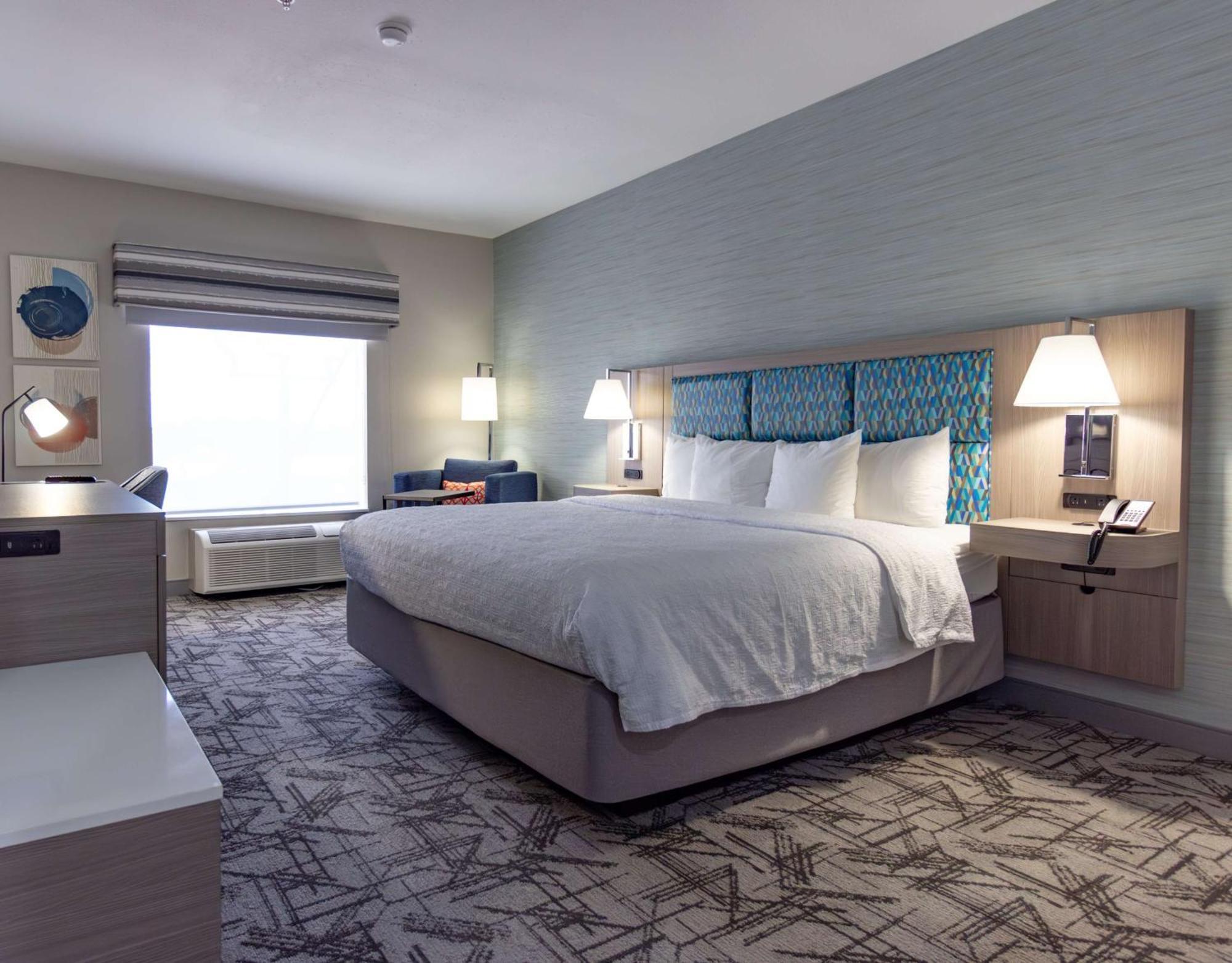Hampton Inn & Suites Denton Ngoại thất bức ảnh