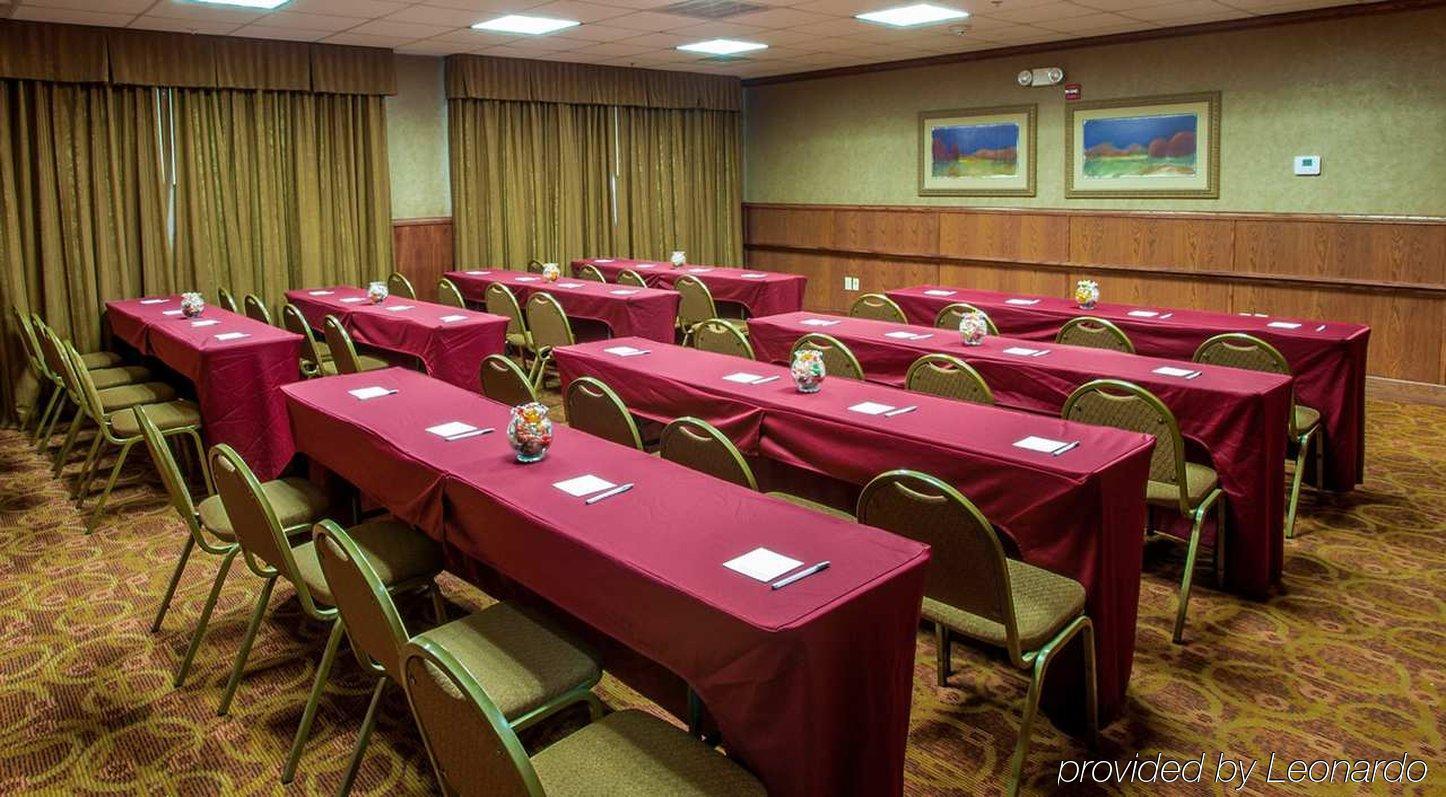Hampton Inn & Suites Denton Ngoại thất bức ảnh